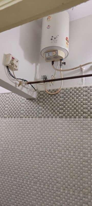 Master Bedroom in 2 BHK Builder Floor at Koramangala – for Rent