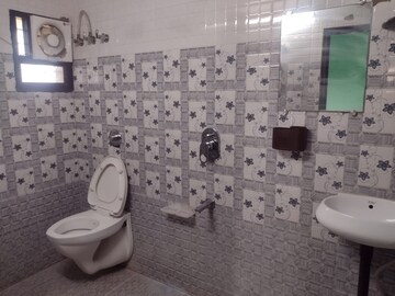 Bathroom in 6 BHK Independent House at Saddu – for Sale