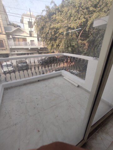 Balcony in 2 BHK Builder Floor at Safdarjang Enclave – for Rent
