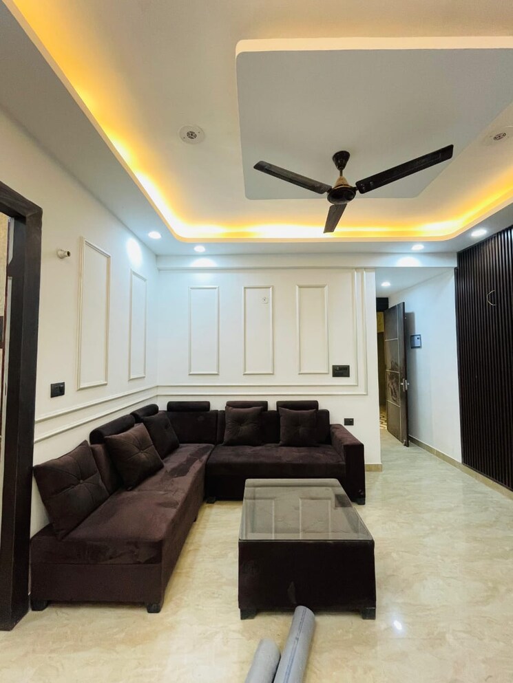 Living Room, deep-homes-sector-73 2 Bedroom 950 Sq.Ft. Apartment In Sector 73 Noida 7960814