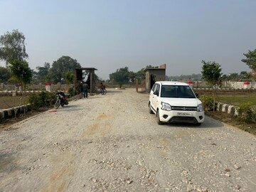  Plot – Exterior View View at Gosainganj - for Sale