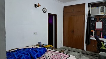 Master Bedroom in 2 BHK Independent House at RWA Apartments Sector 52, Sector 52 – for Rent