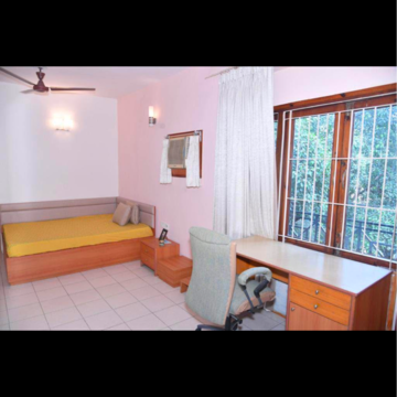 Bedroom in 2 BHK Builder Floor at Greater Kailash Part 3 – for Rent