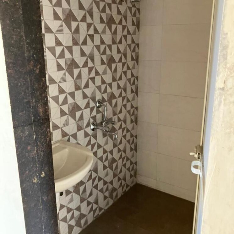 Bathroom, ulwe sector 19 1 Bedroom 770 Sq.Ft. Apartment In Ulwe Sector 19 Navi Mumbai 7961039