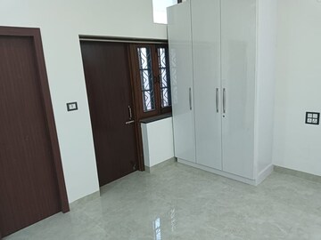 Master Bedroom in 5 BHK Independent House at RWA Apartments Sector 61, Sector 61 – for Rent