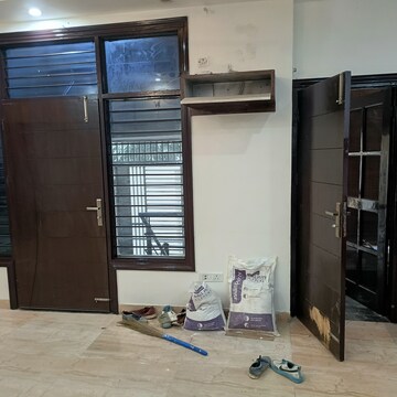 Parking in 2 BHK Builder Floor at Kohli One Malibu Town, Sector 47 – for Rent
