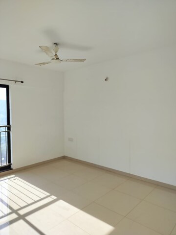 Room in 2 BHK Apartment at Shapoorji Pallonji Joyville Hinjewadi, Hinjewadi – for Rent
