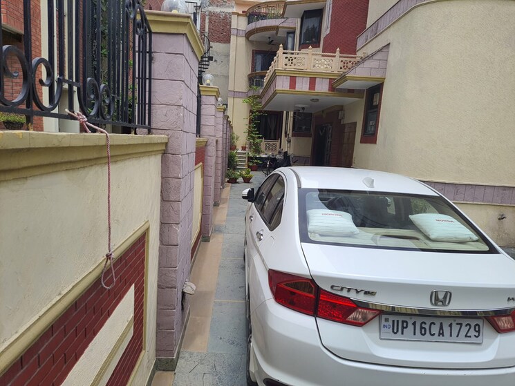 Exterior View, rwa-apartments-sector-50 6+ Bedroom 450 Sq.Mt. Independent House In Sector 50 Noida 7961189