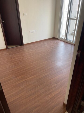 Room in 2 BHK Apartment at Purva Silversands, Mundhwa – for Rent