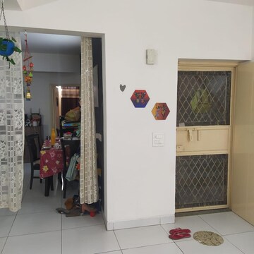Living Room in 3 BHK Builder Floor at Achievers Gardenia Floors, Sector 49 – for Rent