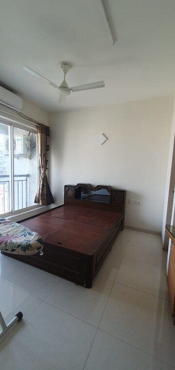 Master Bedroom in 2 BHK Apartment at L & T Seawoods Residences Phase 1 Part A, Seawoods – for Rent