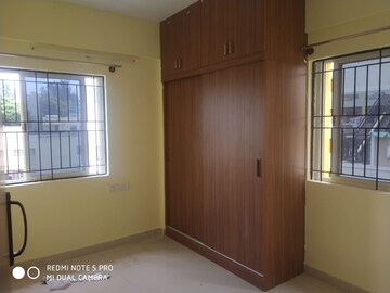 Room in 3 BHK Apartment at Mahadevpura – for Rent