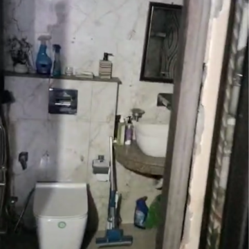 Bathroom in 1.5 BHK Builder Floor at Greater Kailash I – for Rent