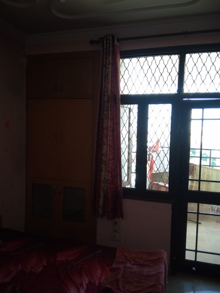 Room, sector 9 4 Bedroom 1550 Sq.Ft. Apartment In Sector 9 Gurgaon 7961491