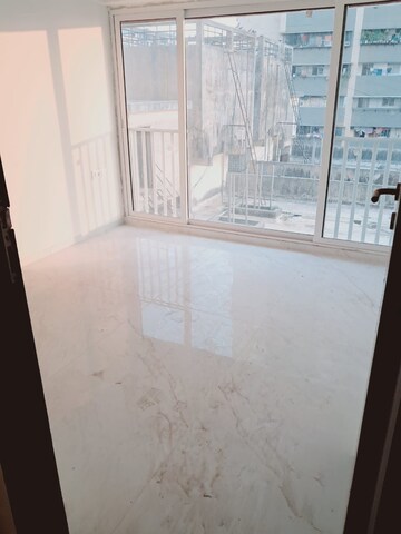Room in 2 BHK Apartment at Sri Zynergy, Suman Nagar – for Rent