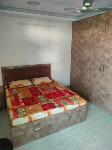 Bedroom in 3 BHK Builder Floor at Nirman Nagar – for Sale