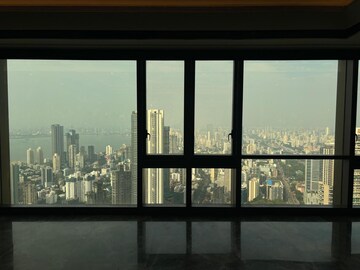 Room in 5 BHK Apartment at Lodha Trump Tower, Worli – for Sale