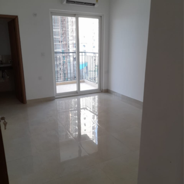 Room in 3 BHK Apartment at ATS Marigold, Sector 89b – for Rent