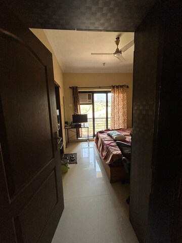 Bedroom in 3 BHK Apartment at K Raheja Heights, Malad East – for Rent