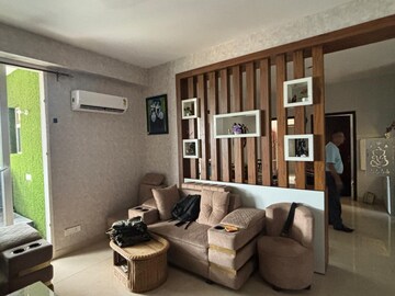 3 BHK Apartment For Rent in Maya Green Lotus Saksham, International Airport Road
