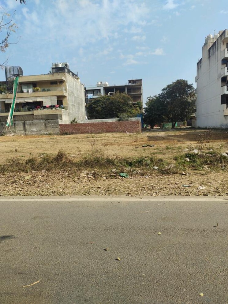undefined, sector 31  263 Sq.Yd. Plot In Sector 31 Gurgaon 7961808