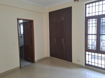 Master Bedroom in 3 BHK Builder Floor at Orchid Island, Sector 51 – for Rent