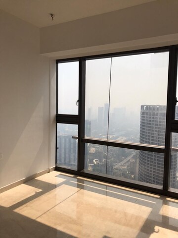 Room in 4 BHK Apartment at Lodha Marquise, Worli – for Sale