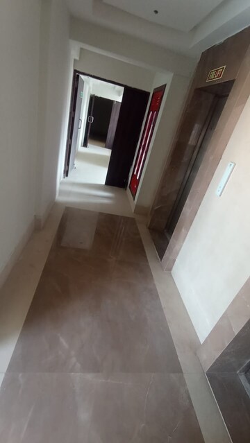 Staircase in 2.5 BHK Apartment at Chembur – for Rent