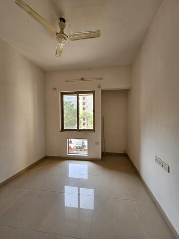 Room in 2 BHK Apartment at Lodha Casa Bella Gold, Dombivli East – for Rent
