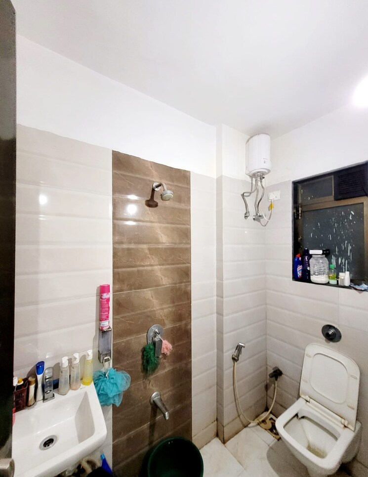 Bathroom, shree-ss-vellozia-chs 1 Bedroom 445 Sq.Ft. Apartment In Bhandup West Mumbai 7962130