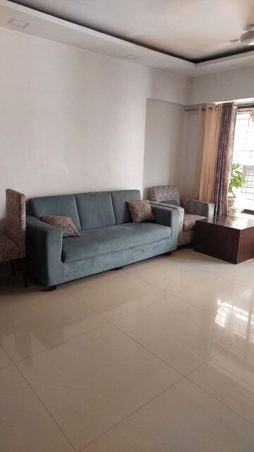 Living Room in 3 BHK Apartment at Chembur – for Rent