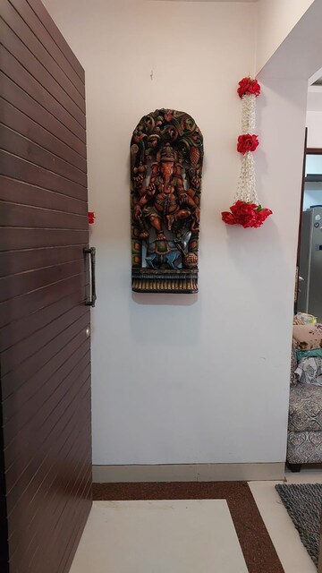 Living Room in 3 BHK Apartment at Chembur – for Rent