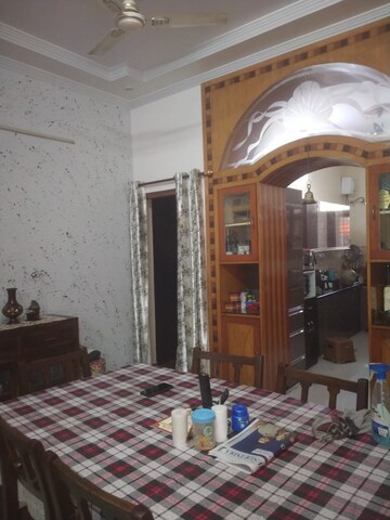 Bedroom in 2 BHK Builder Floor at Sector 28 – for Rent