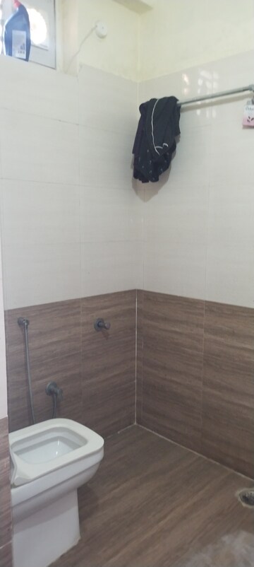Room in 2 BHK Independent House at Madhapur – for Rent