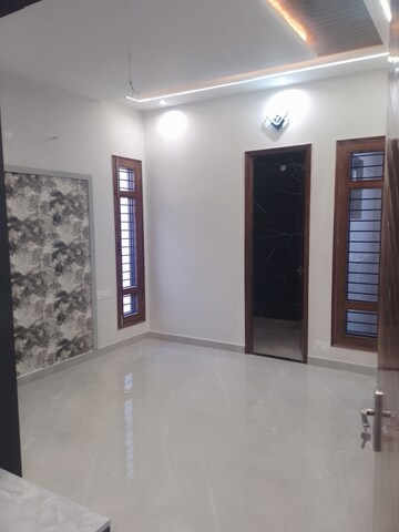 Room in 4 BHK Independent House at Sector 125 – for Sale
