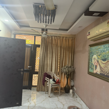 Living Room in 2 BHK Builder Floor at East Of Kailash – for Rent