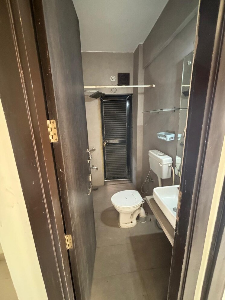 Bathroom, progressive-group-crown 2.5 Bedroom 1400 Sq.Ft. Apartment In Kopar Khairane Navi Mumbai 7962396