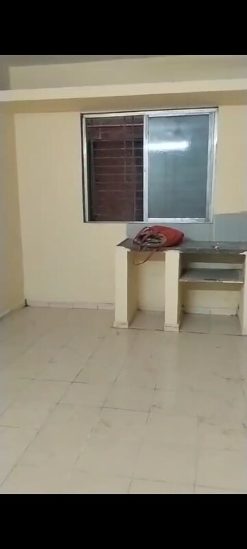 Furnished Amenities in 1 RK Apartment at Kurla West – for Rent
