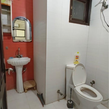 Bathroom in 2 BHK Builder Floor at Kalkaji – for Rent