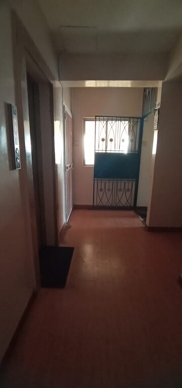 Bedroom in 2 BHK Apartment at Pushkaraj Sadan, Wadala West – for Rent