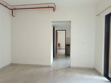 Room in 1 BHK Apartment at Sunteck One World, Naigaon East – for Rent