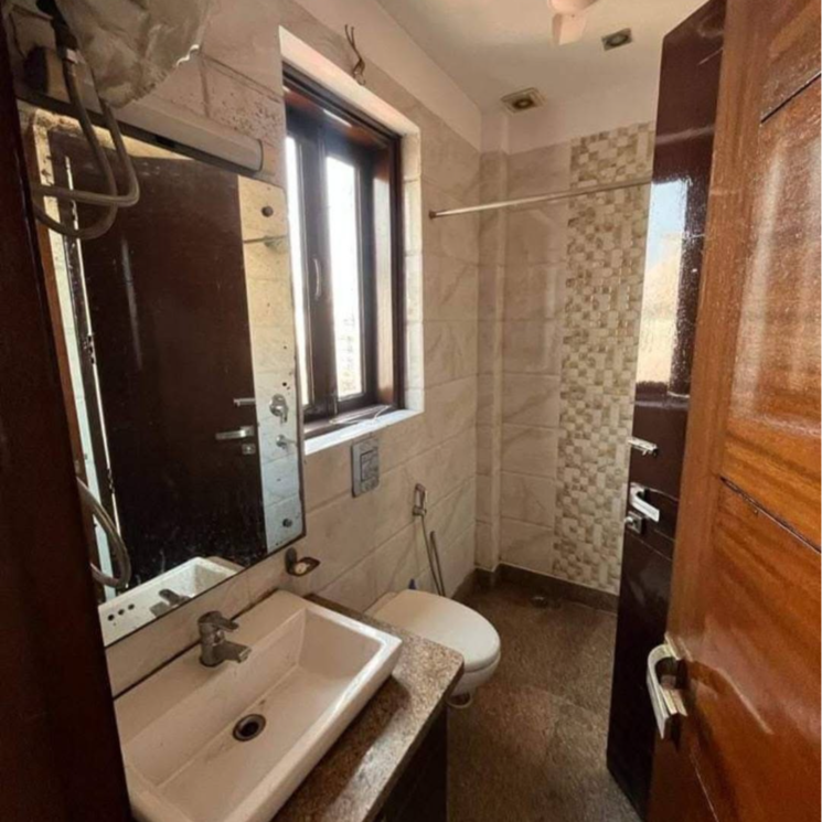 Bathroom, kalkaji 3 Bedroom 1550 Sq.Ft. Builder Floor In Kalkaji Delhi 7962984