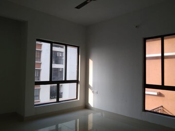 Room in 3 BHK Apartment at DTC Southern Heights, Joka – for Rent