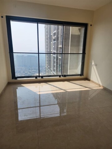 Room in 3 BHK Apartment at Dosti Eastern Bay, Wadala – for Rent