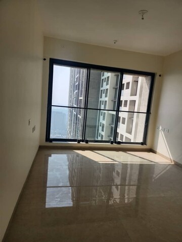Room in 3 BHK Apartment at Dosti Eastern Bay, Wadala – for Rent