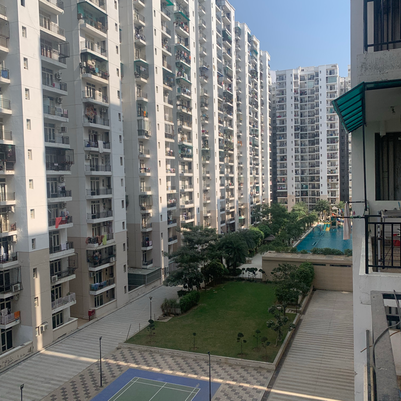 3.5 BHK + Servant Room Apartment For Sale in Omaxe R2