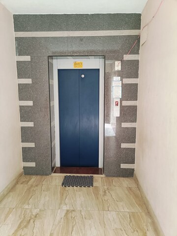 Room in 2 BHK Builder Floor at Selaiyur – for Sale