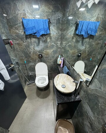  3 BHK Apartment at Lalani Grandeur, Goregaon East – for Rent