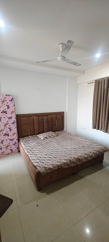 Bedroom in 2 BHK Apartment at Sangowal – for Rent