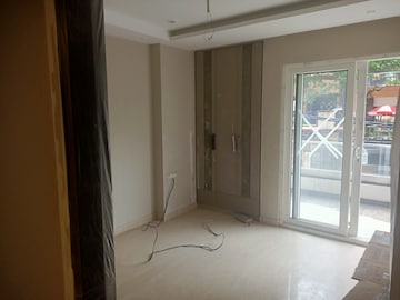 Room in 3 BHK Apartment at Eros Sampoornam, Sector 2 Greater Noida – for Sale